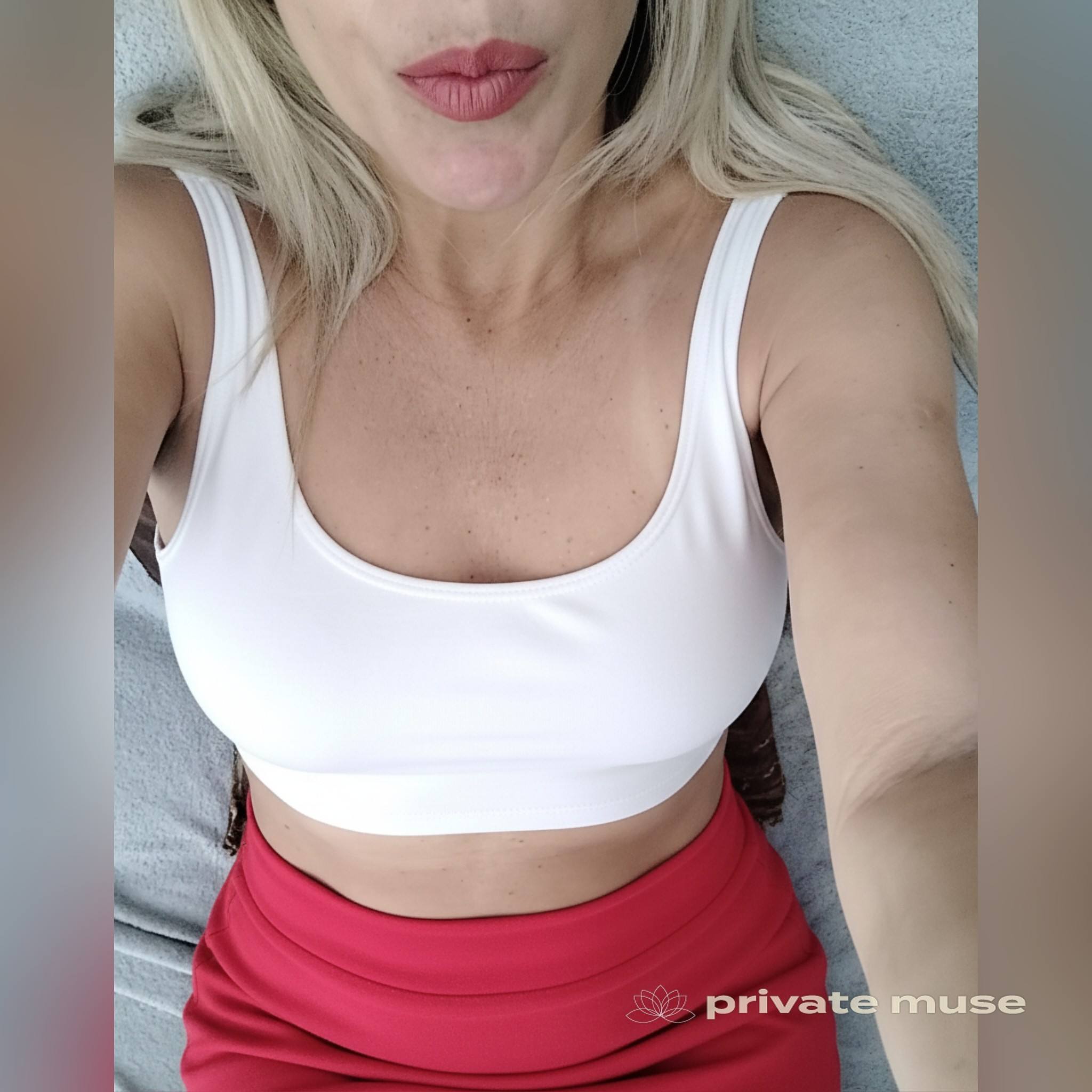 Crystal Milf